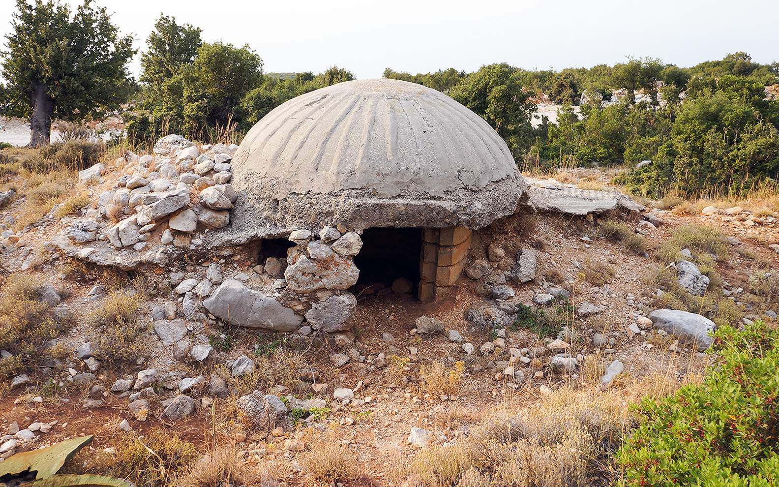Бункер в Албании
