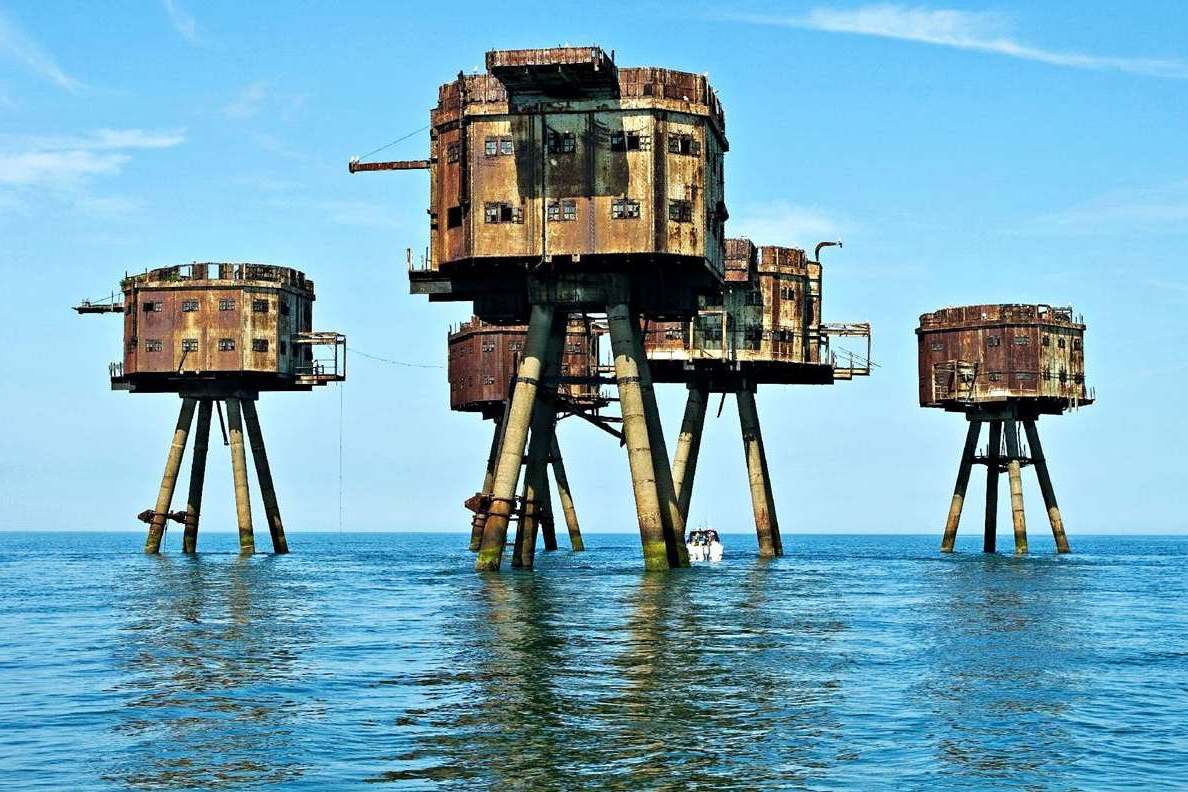 https://magnitico.com/wp-content/uploads/2019/05/maunsell-sea-forts_1_new.jpg?x41741