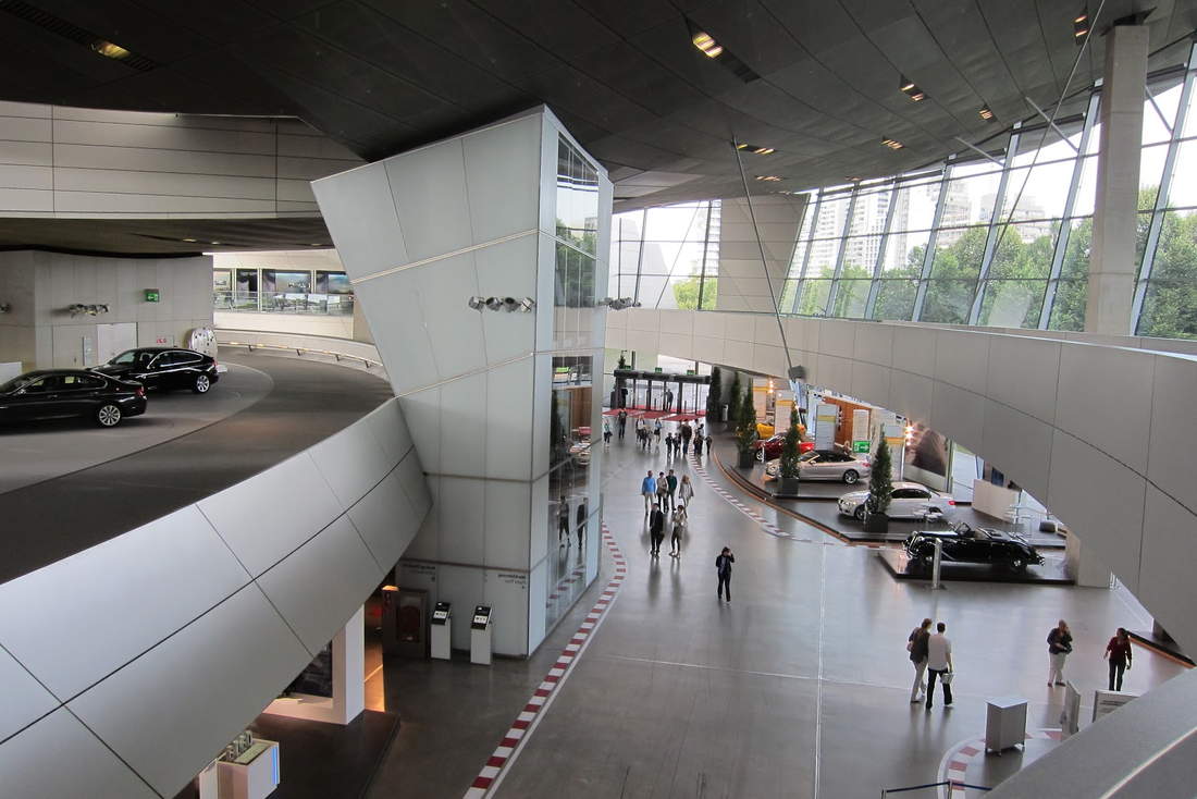 Музей БМВ в Мюнхене. BMW museum, 2