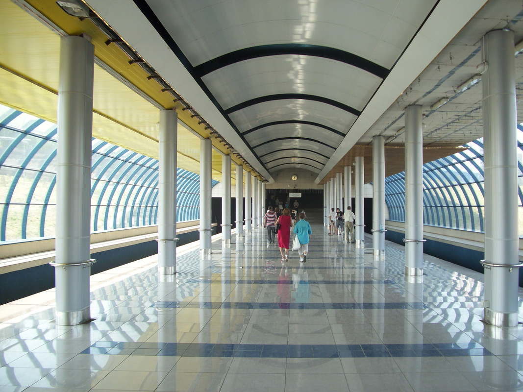 Станция метро Аметьево внутри в Казани