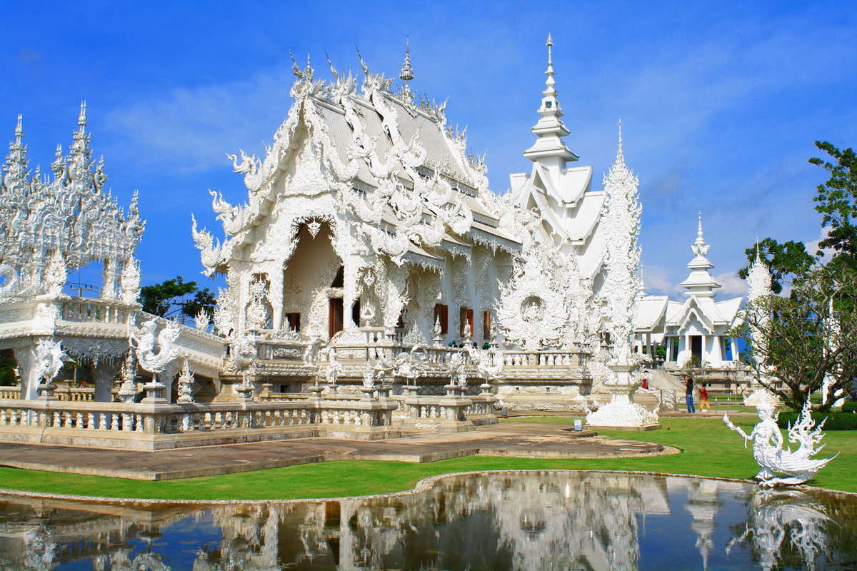 Белый храм Ват Ронг Кхун в Таиланде