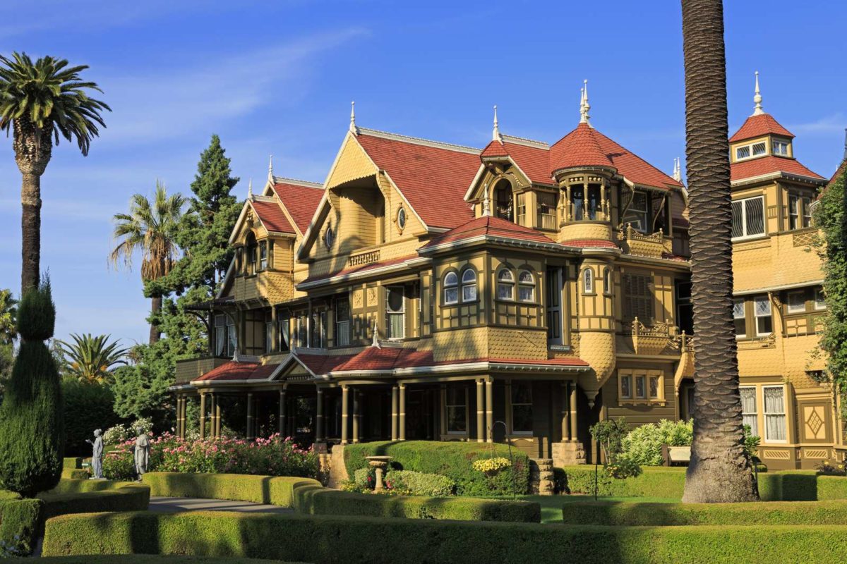 Дом Сары Винчестер с привидениями в Калифорнии, Америка
