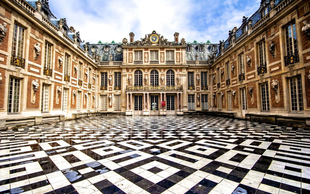 Дворец Шато де Версаль (Chateau De Versailles) в Париже
