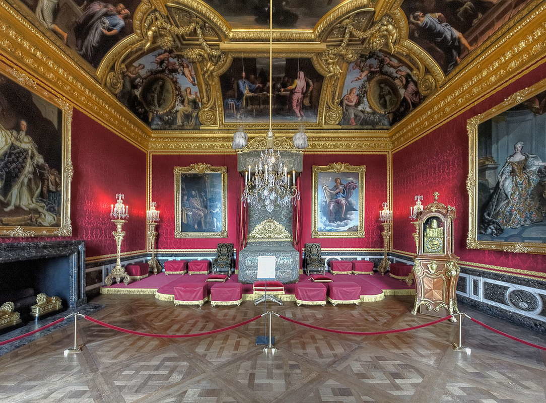 Салон Де Меркюр в дворце Шато де Версаль