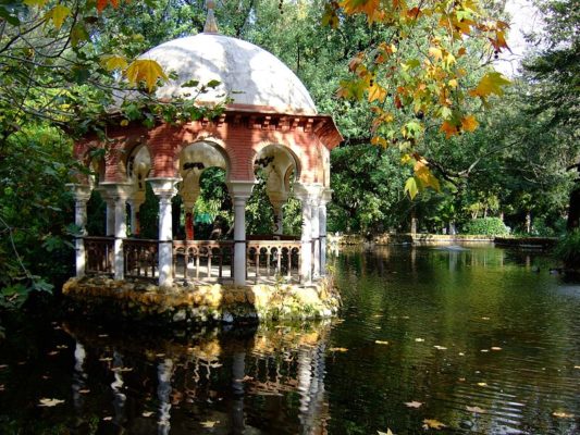 Парк Марии Луизы (Севилья, Испания)