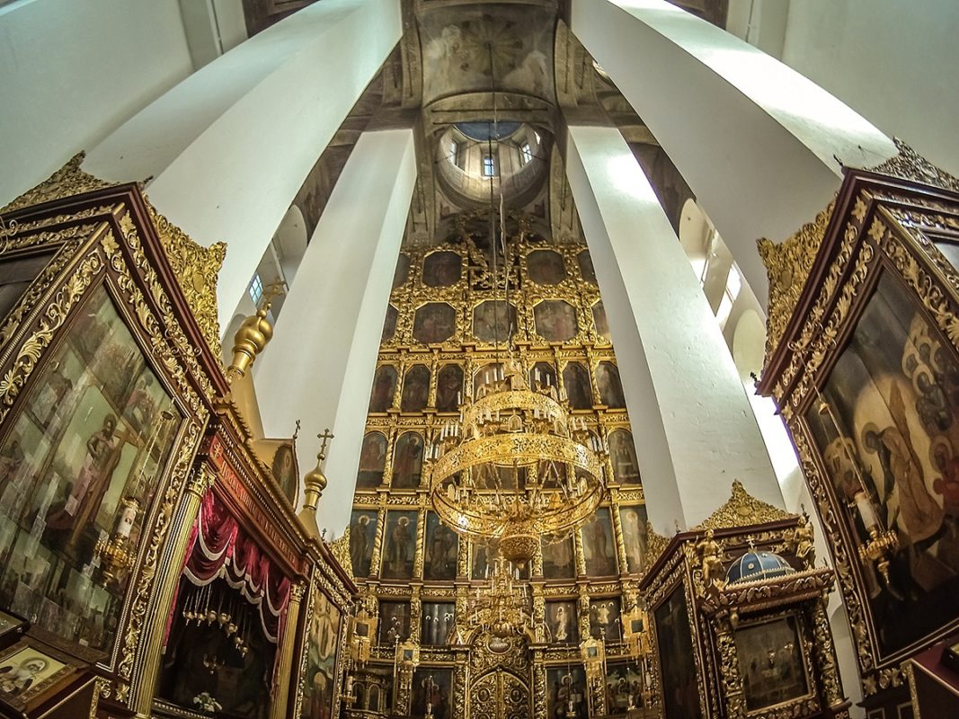 Интерьер Троицкого собора
