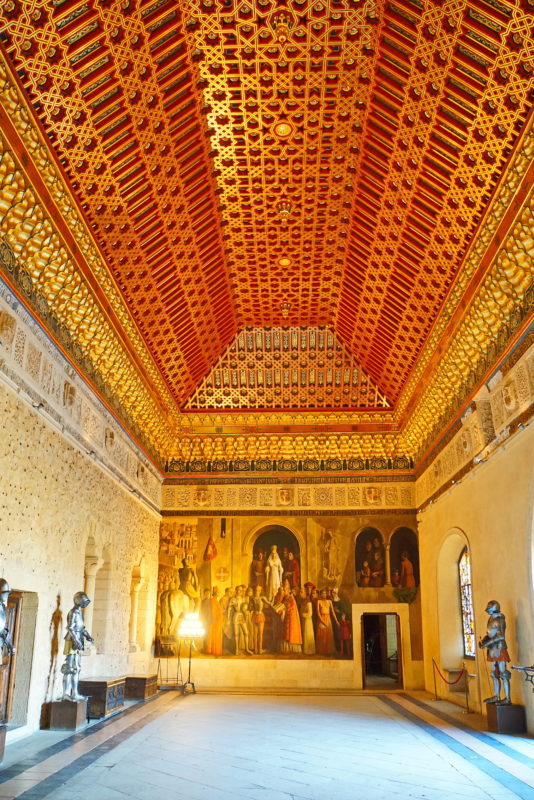 Зал Галеры дворца Алькасар Сеговия