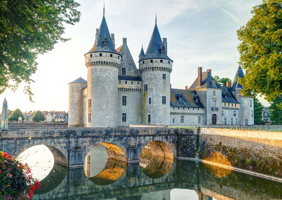 Средневековый замок Франции