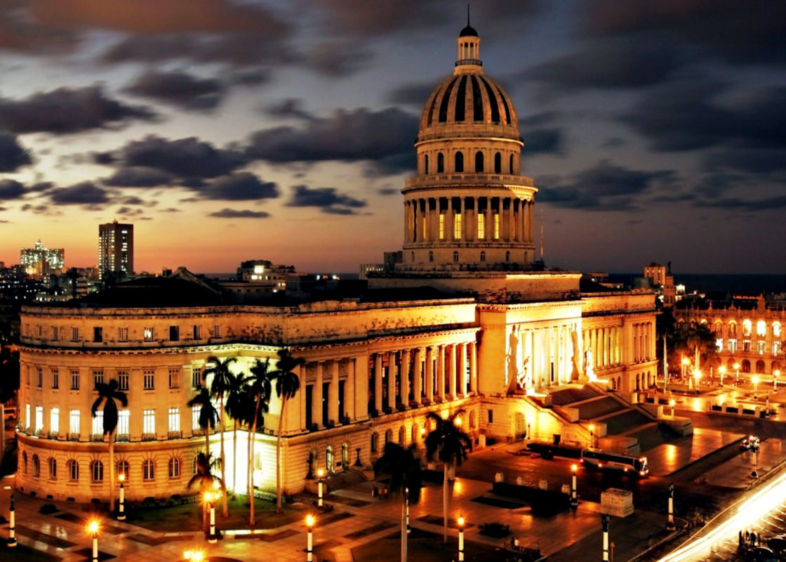 Капитолий (El Capitolio) ночью Гавана Куба