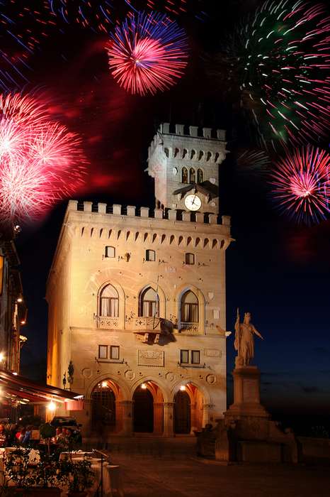Республика Сан-Марино, Италия празднование Нового года