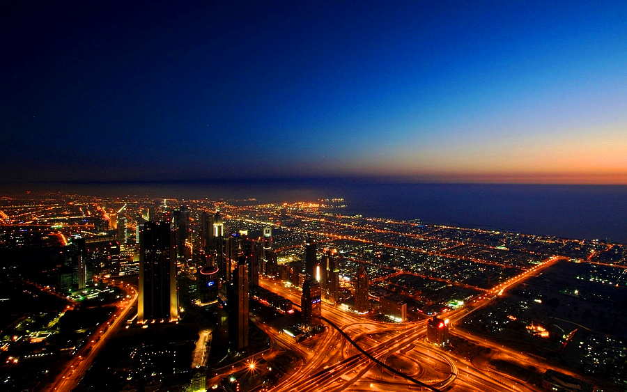 Вечерний Дубай вид сверху