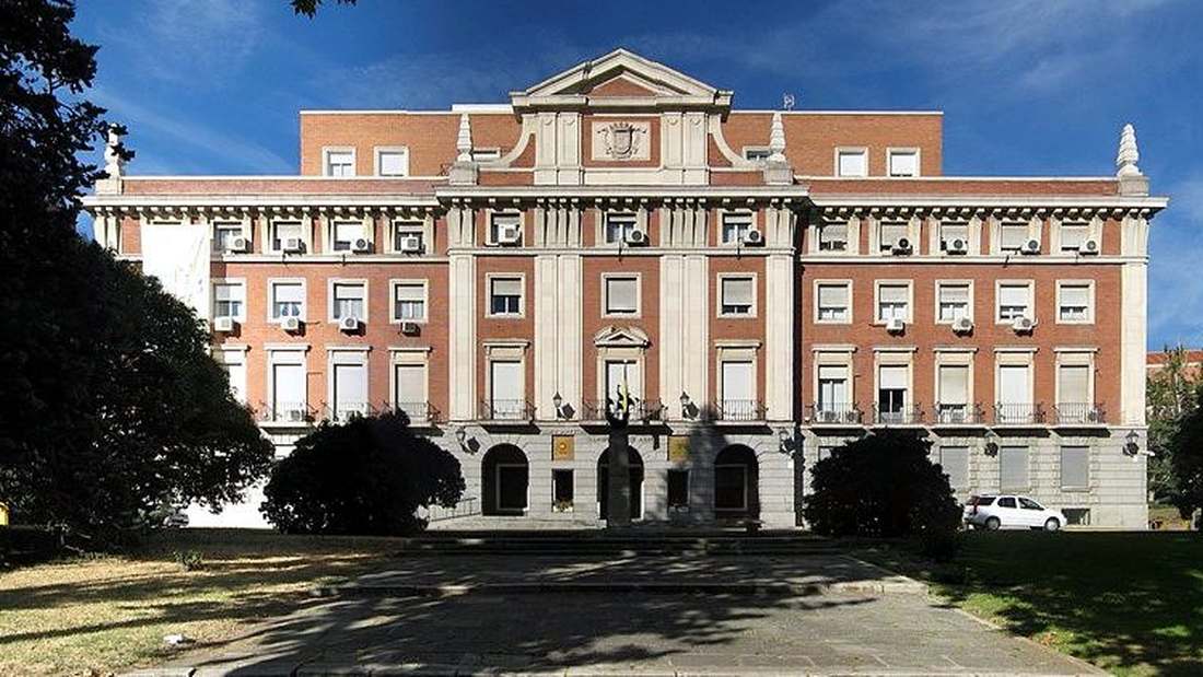 Дворец Монклоа Палас Мадрид