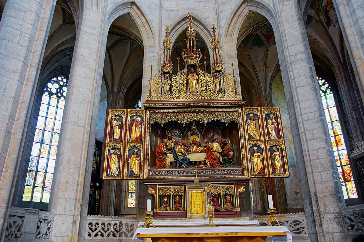 Алтарь собора Святой Варвары