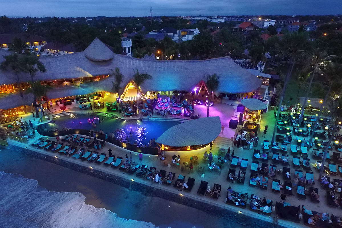 Finns Beach Club Бали