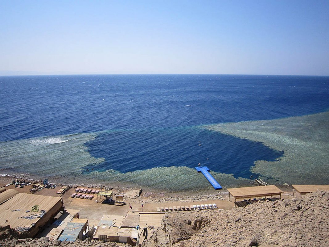 голубая дыра в дахабе египет
