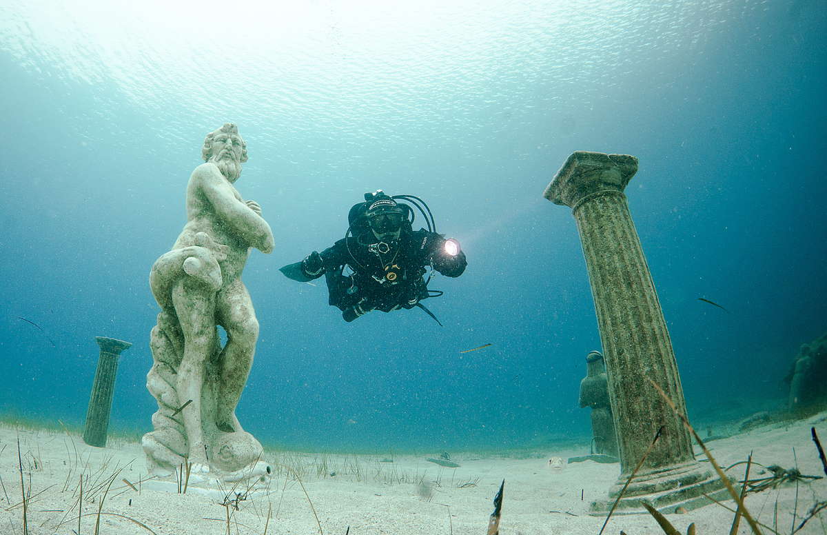 дайвинг подводные скульптуры на Кипре