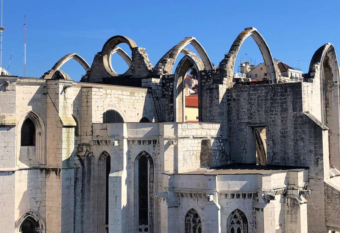 монастырь кармелитов лиссабон