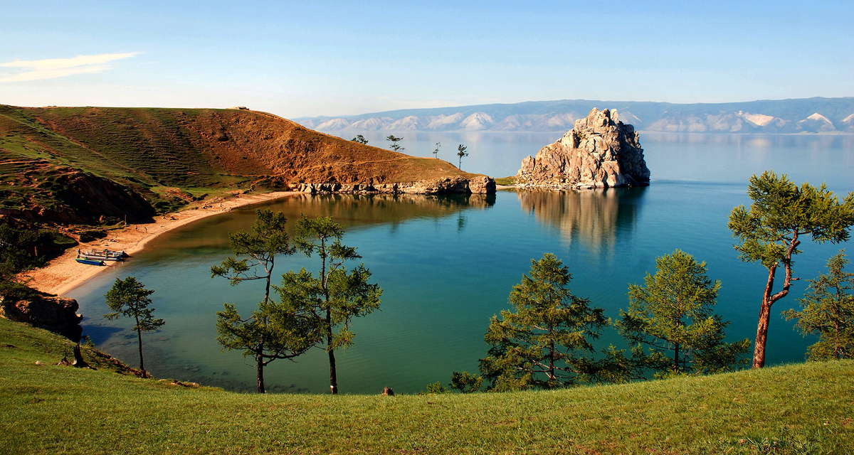 озеро Байкал летом