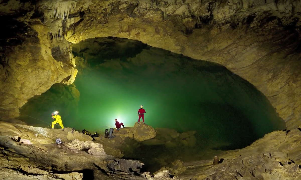Алтайская пещера кёк-Таш