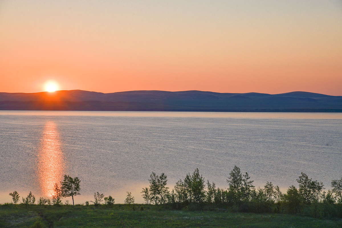 Озеро Шира. Восход. Республика Хакасия