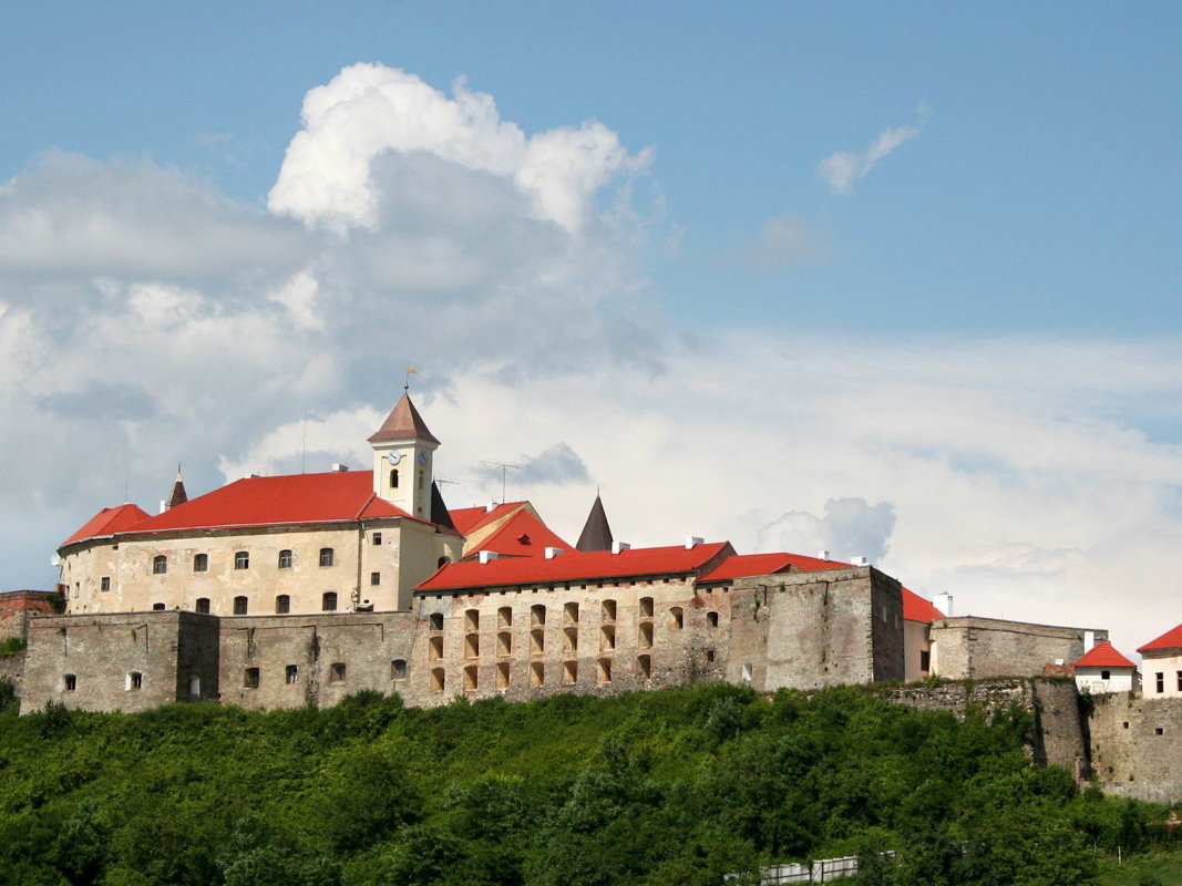 Мукачевский замок (Замок Паланок) фото