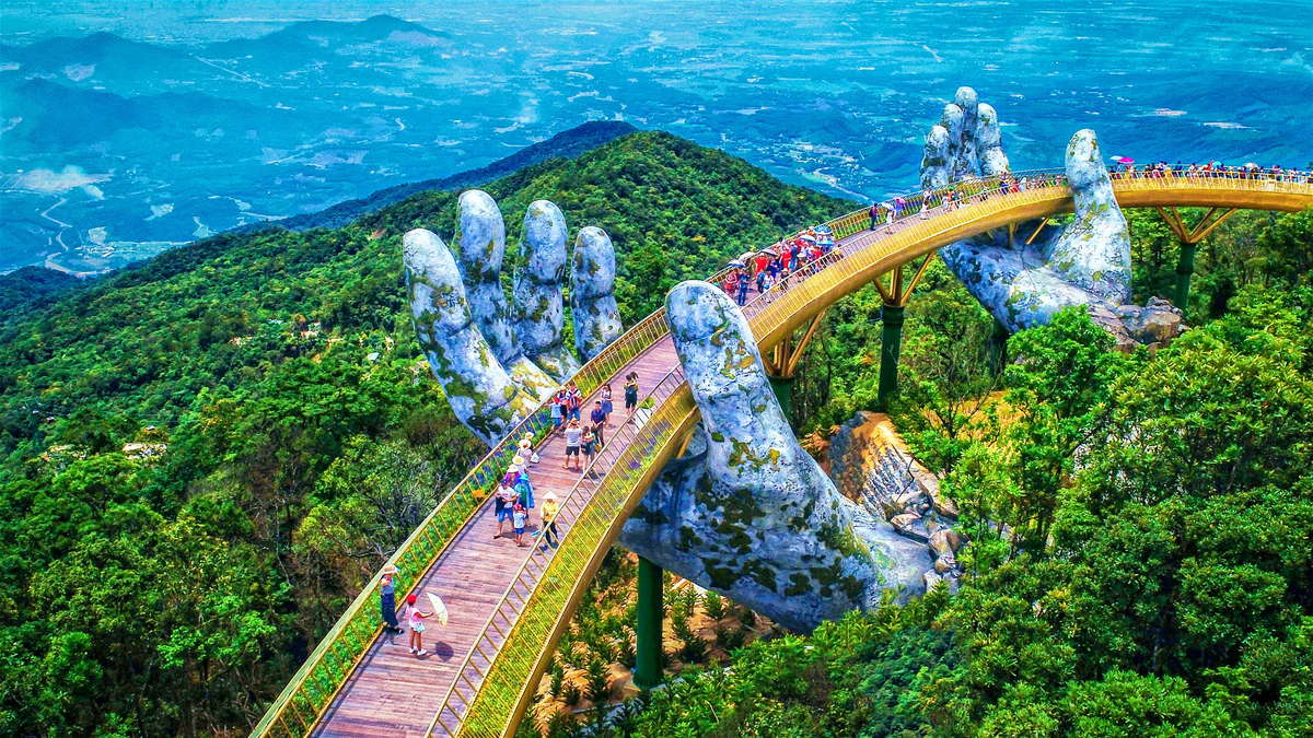 золотой мост в дананге вьетнам