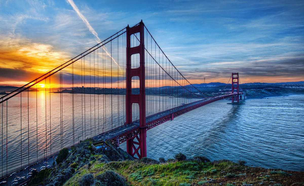 Мост Золотые ворота в Сан-Франциско США закат