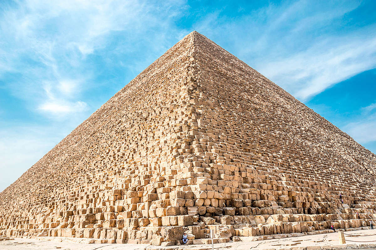 Пирамида Хеопса вид снаружи