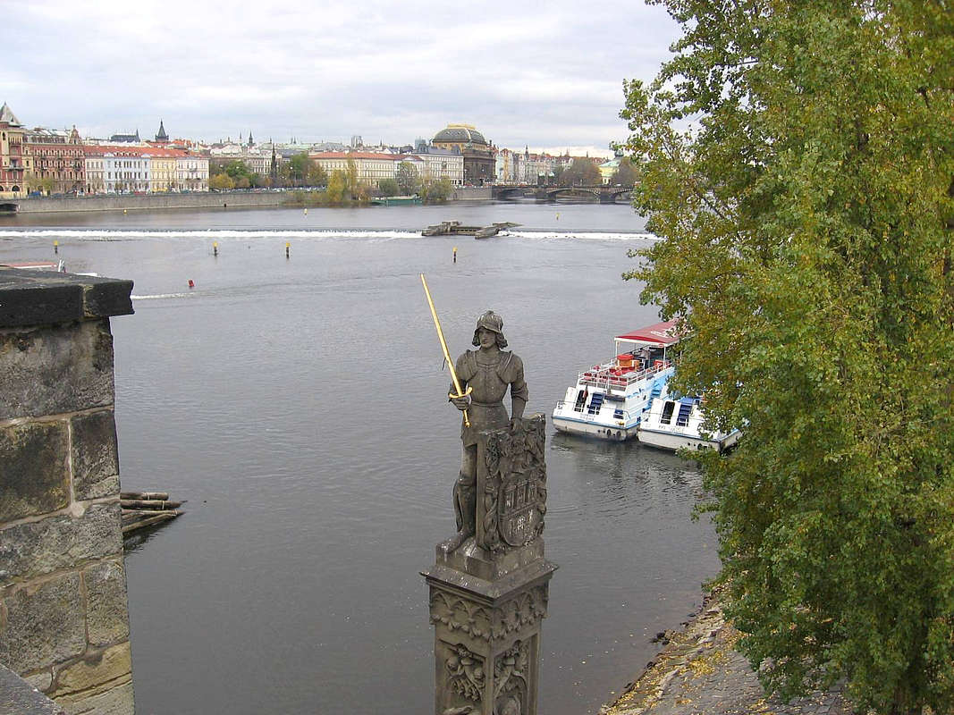 Статуя рыцаря Брунсвика в Праге
