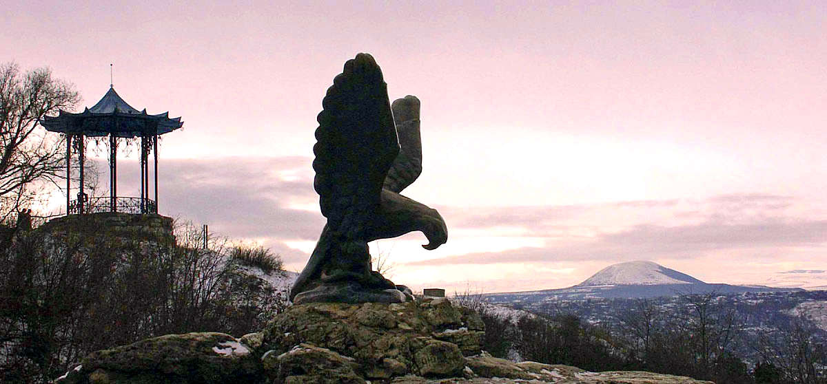 Скульптура орла в Пятигорске гора Машук