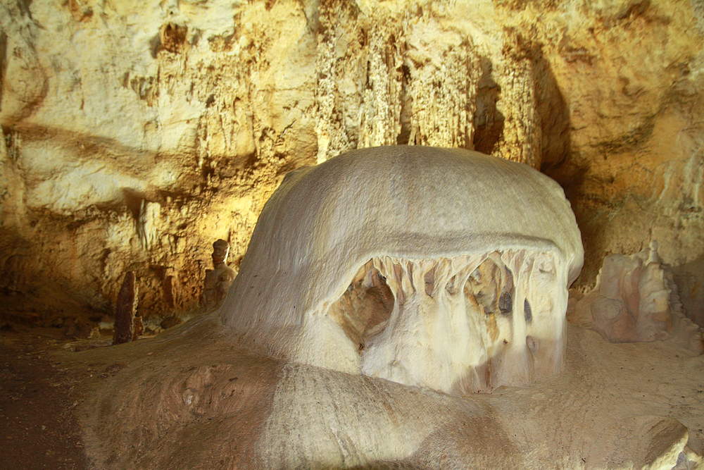 пещера Эмине-Баир-Хосар Кечкемет