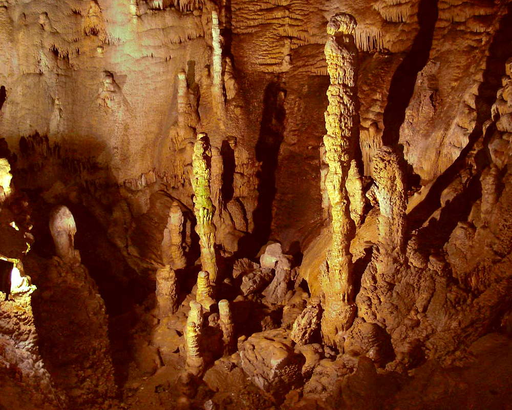 зал Идолов в пещере Эмине-Баир-Хосар
