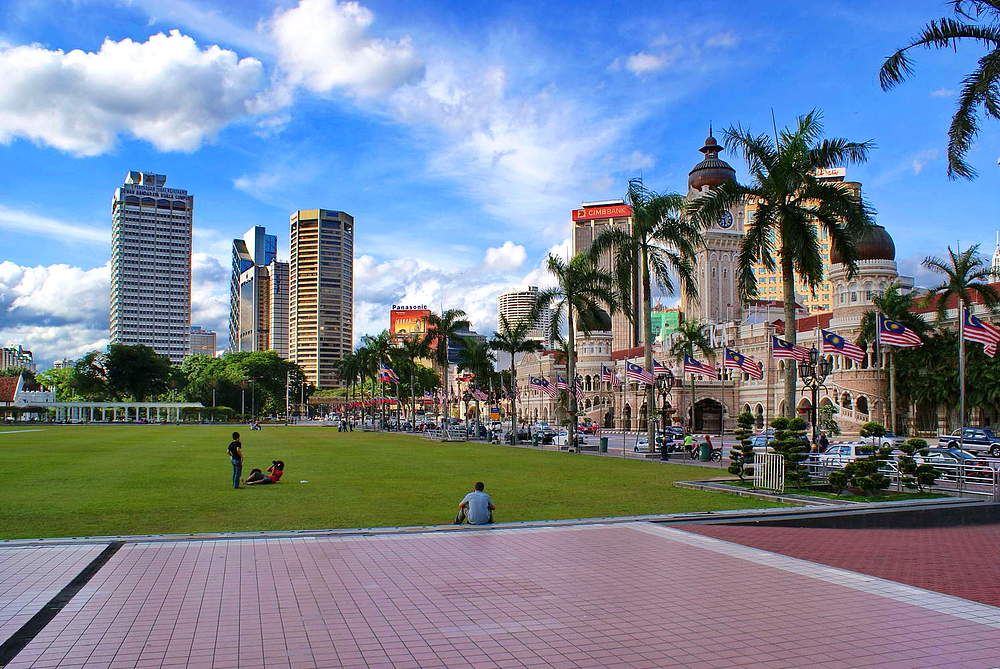Площадь независимости Merdeka куала-лумпур